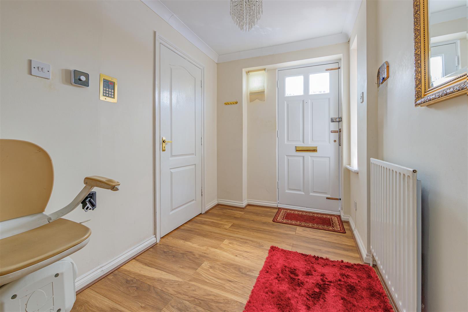 4 bed property in Glendevon Close, Edgware